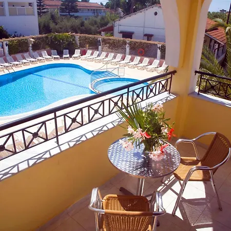 Konstantina 3* Kavos